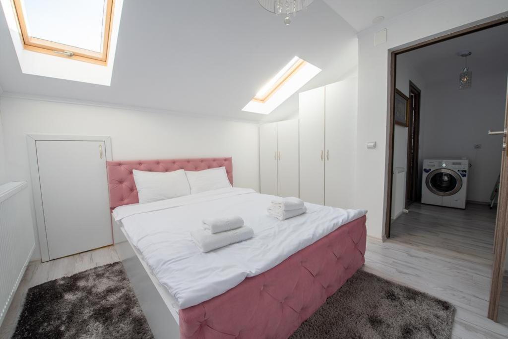 Rania Apartments Kaloşvar Dış mekan fotoğraf